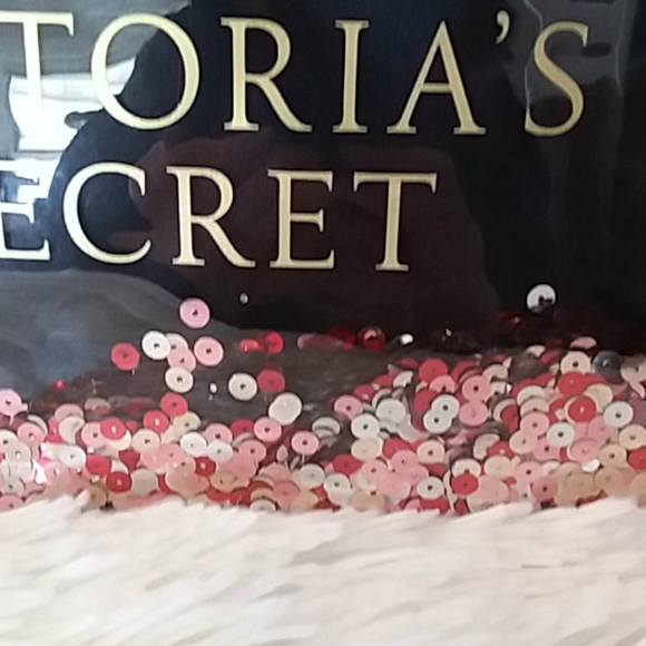 Victoria's Secret Cosmetic Case - Picture 4 of 8